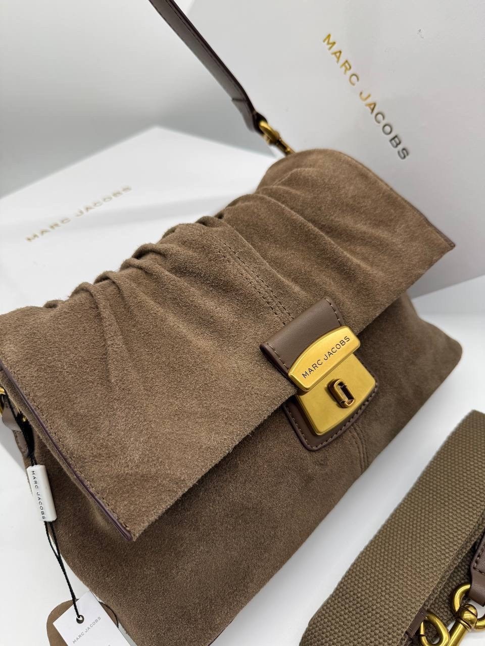 роскошная сумка из замши balenciaga rodeo,сумка marc jacobs 25-16 см натуральная замша,сумка фенди замшевая,сумка balenciaga rodeo medium замша,замшевая сумка