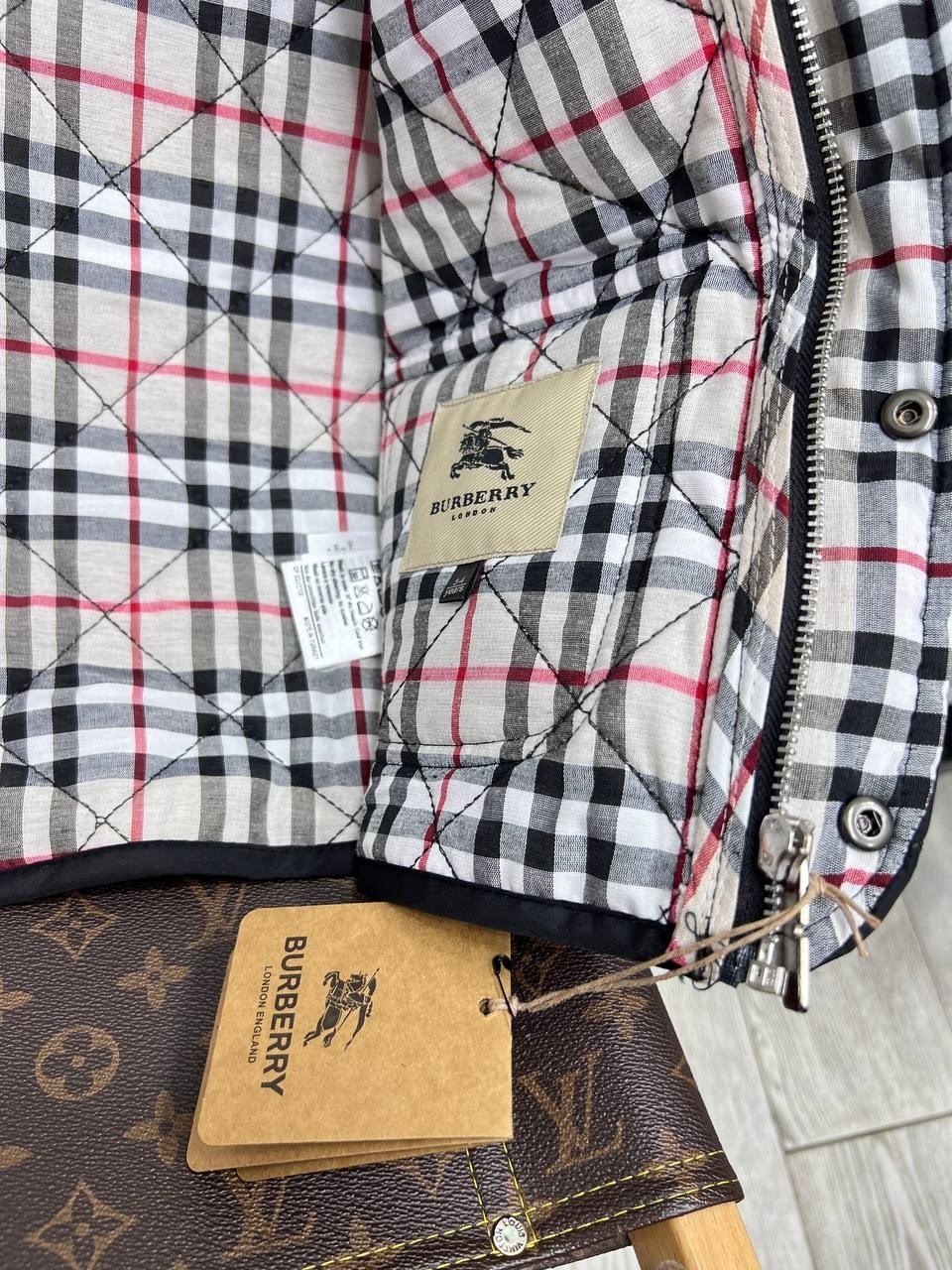 куртка burberry,демисезонная куртка,куртка стеганная для мальчика,куртка бомбер,куртка