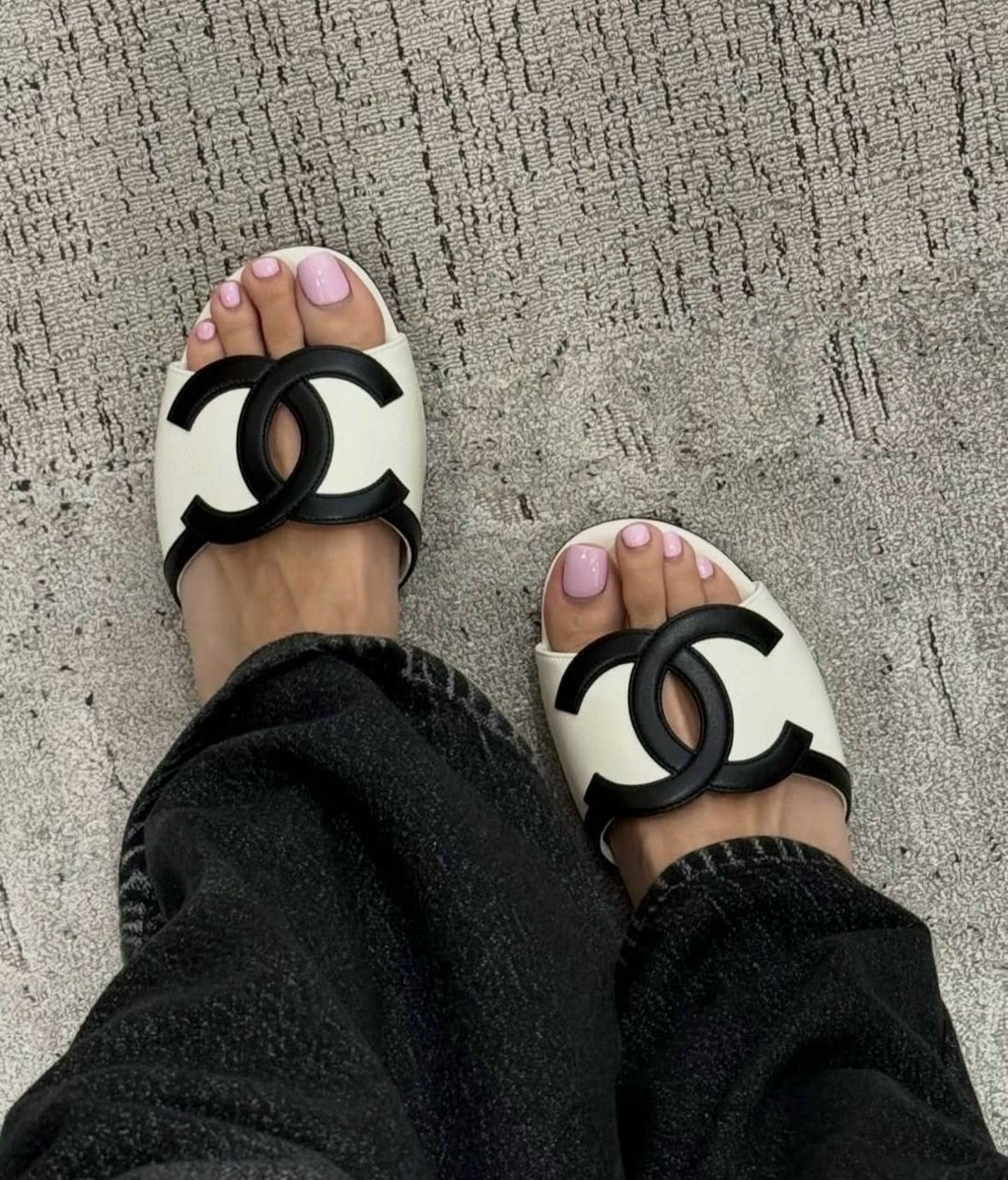 ,шлепанцы chanel,босоножки chanel,сандалии шанель,шлепанцы женские