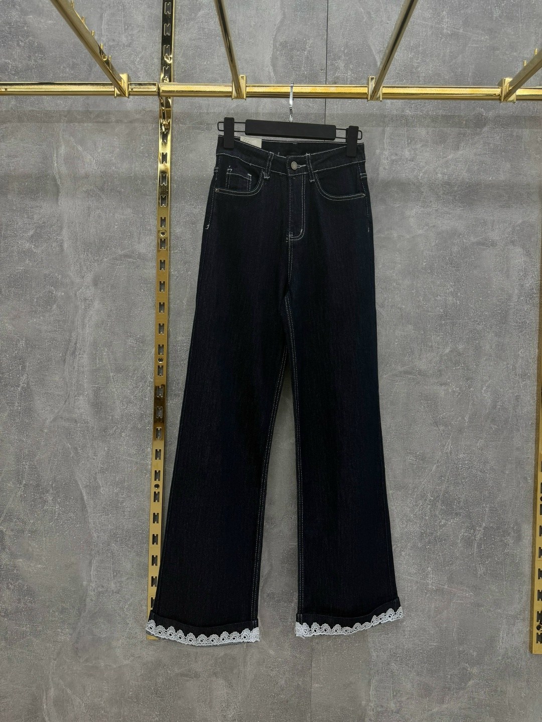 джинсы женские,модные джинсы,джинсовые брюки,джинсы dior,широкие джинсы