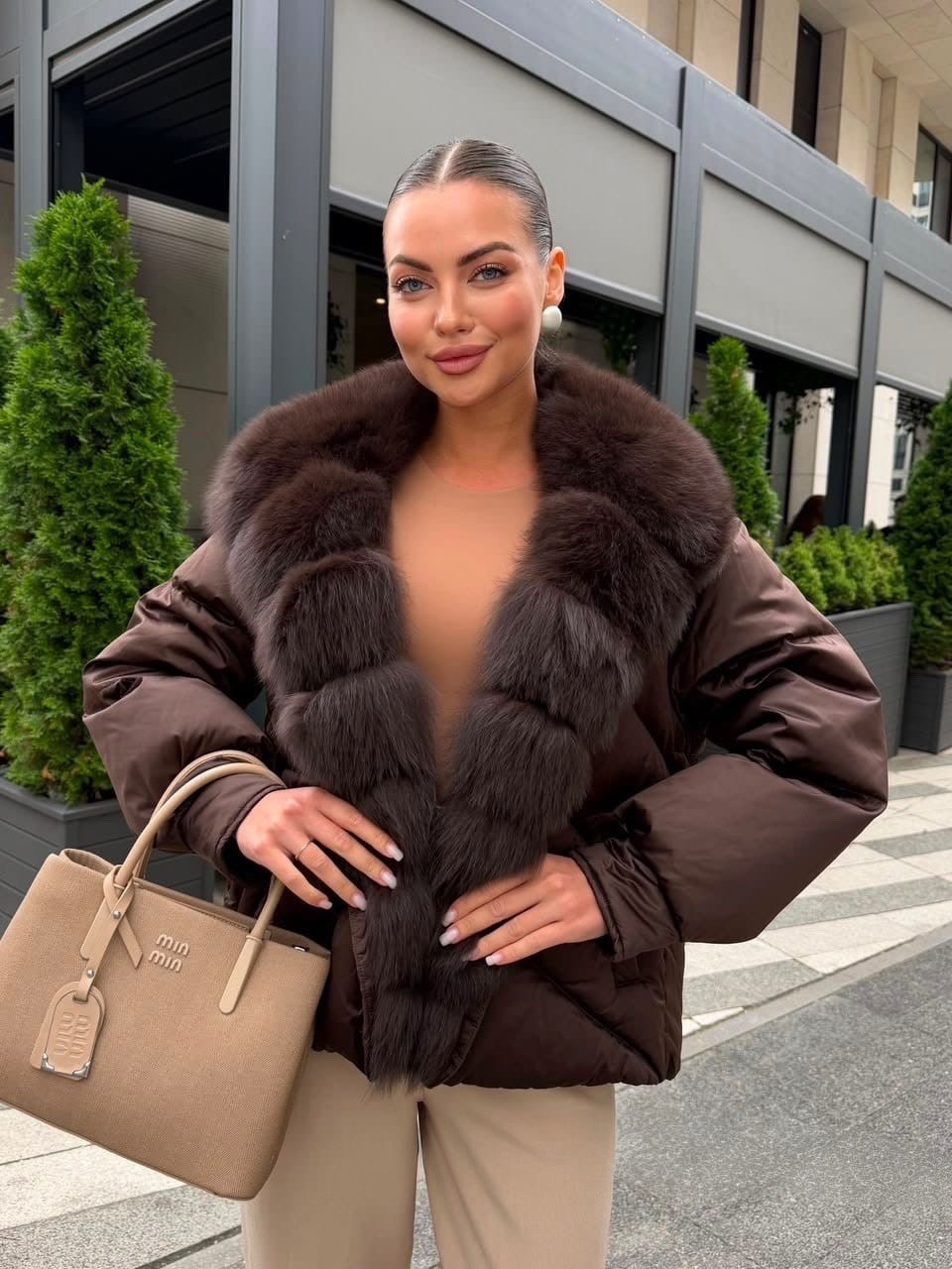 женский пуховик с натуральным мехом max mara premium,пуховик с натуральным мехом,пуховик с мехом,пуховик короткий,пуховик женский с мехом