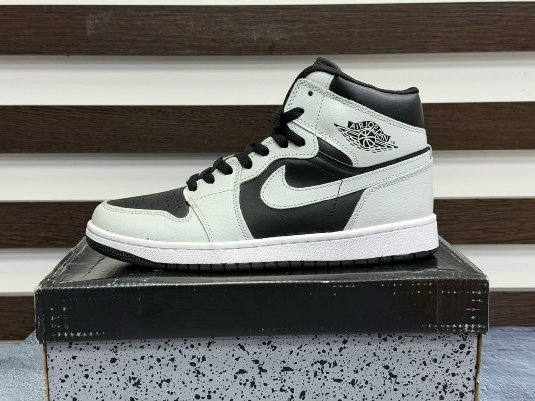 мужские кроссовки nike air jordan 1 retro high,кроссовки nike air jordan 1,кроссовки nike air jordan,nike air jordan 1 mid,nike air jordan 1