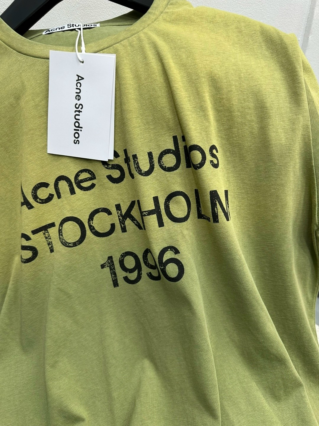футболка acne studios,футболка женская,футболка оверсайз,розовая футболка,футболка
