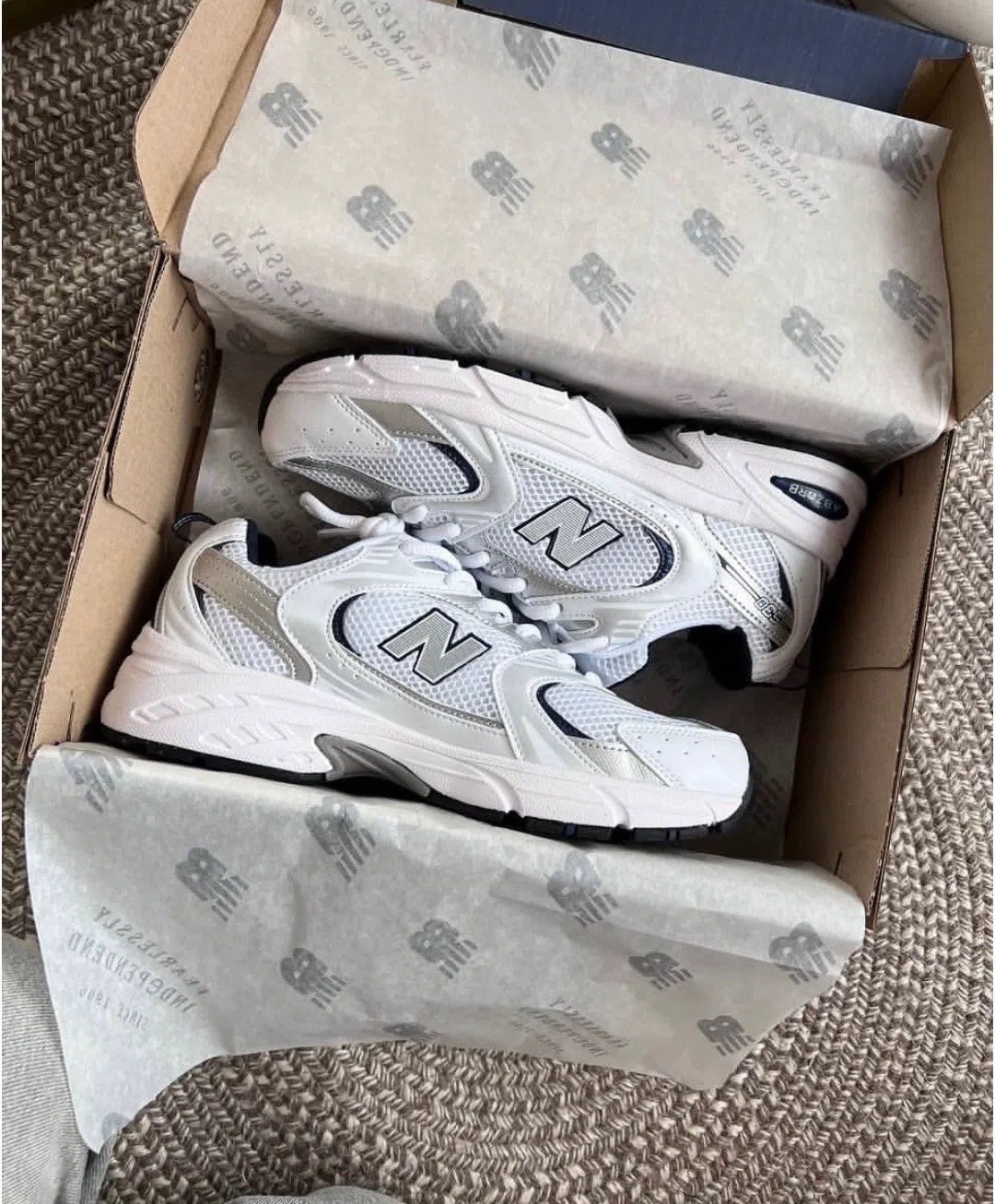 кроссовки new balance 530,кроссовки new balance 530 white silver,кроссовки new balance 530 женские,кроссовки белые летние new balance 530,женские кроссовки new balance