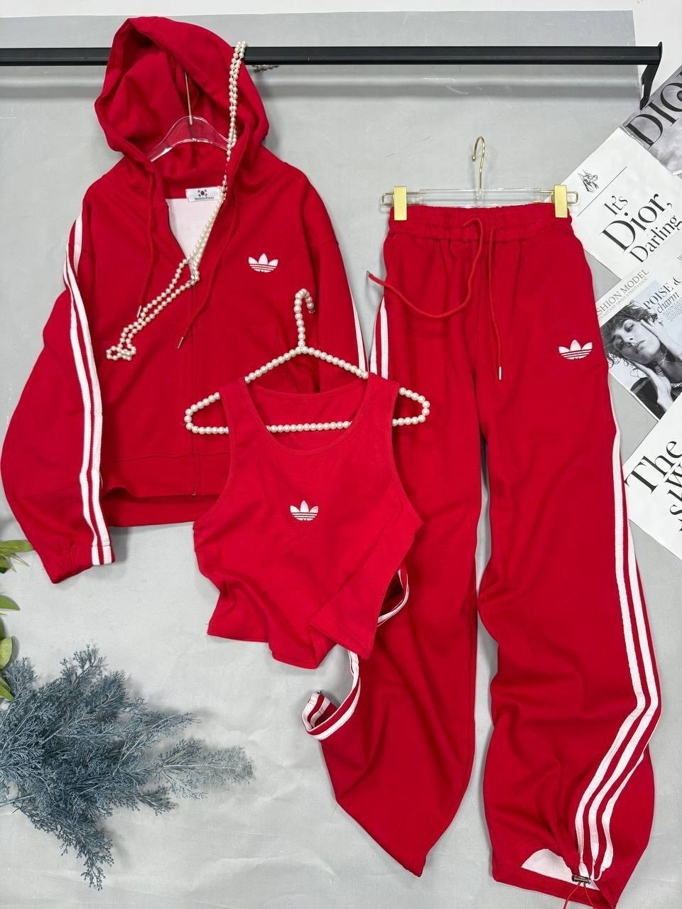адидас ориджинал женский костюм адидас,спортивный костюм adidas originals,спортивный костюм adidas,костюм адидас ориджинал красный,костюм адидас красный