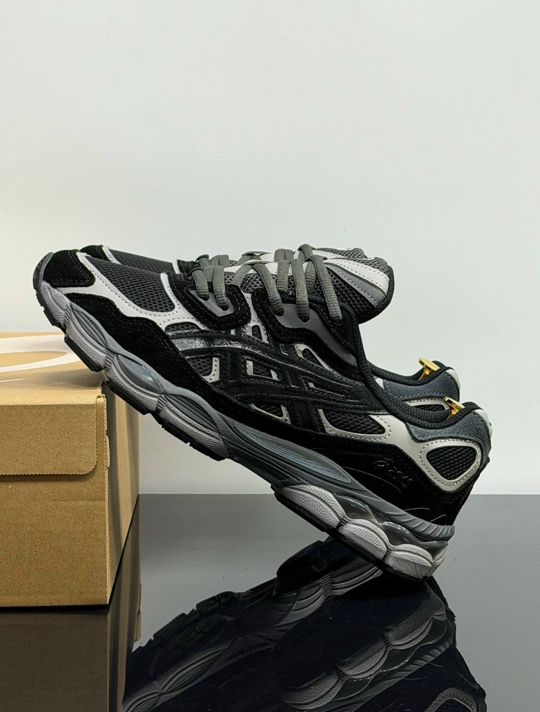 мужские кроссовки asics,кроссовки asics gel-nyc,кроссовки asics,спортивные кроссовки asics gel nyc asics цвет серый черный,кроссовки asics gel
