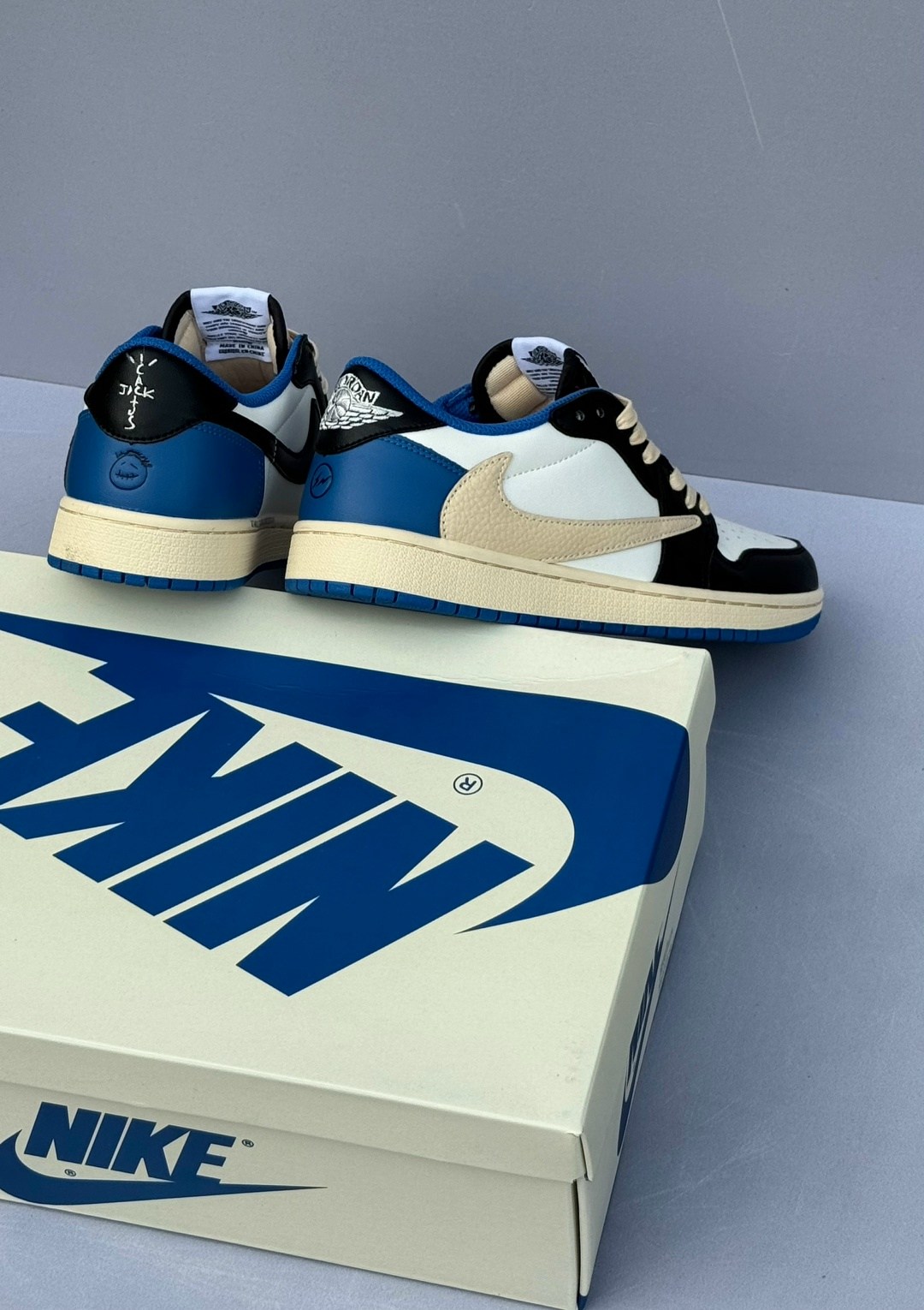 nike air jordan 1 low travis scott,кроссовки nike air jordan 1 low & travis scott,кроссовки nike travis scott x air jordan 1 low,air jordan 1 low travis scott,nike air jordan 1 low travis scott fragme
