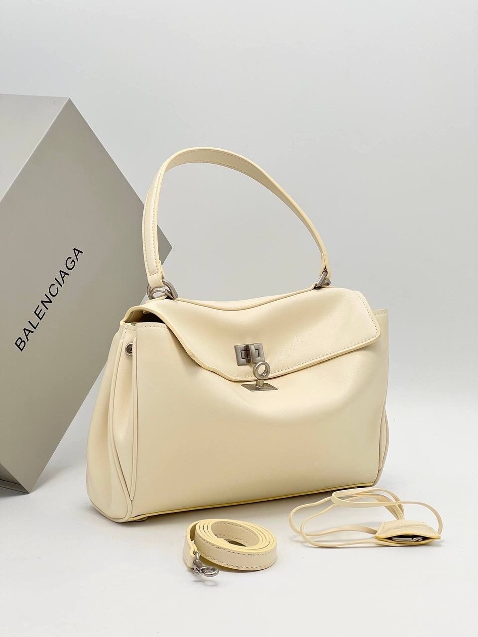balenciaga сумка женская,сумка balenciaga rodeo,сумка в образе balenciaga rodeo кожа 35/25/10см,сумка balenciaga,сумка