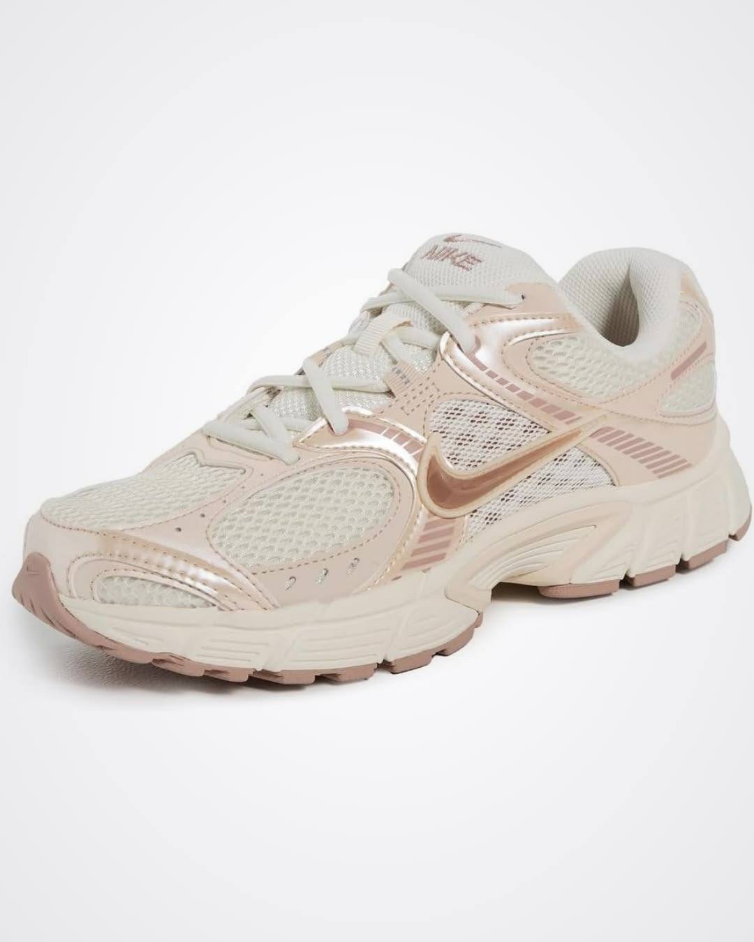 женские кроссовки nike,кроссовки nike v 5 rnr,женские кроссовки,nike кроссовки,кроссовки беговые женские