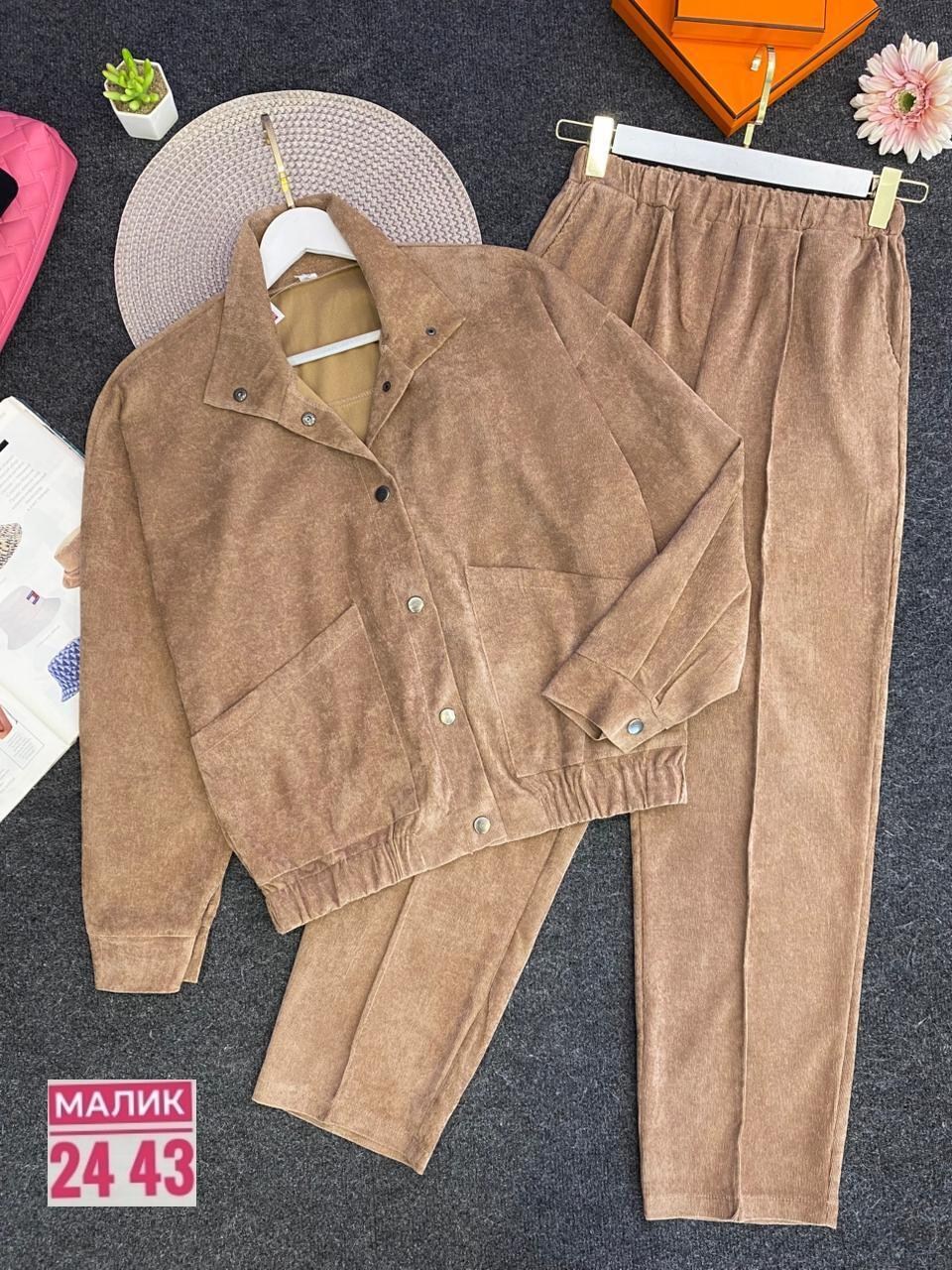 костюм двойка микровельвет,женские костюмы,костюм классический,костюм брючный женский вельветовый с рубашкой на вайлдберриз,костюм двойка