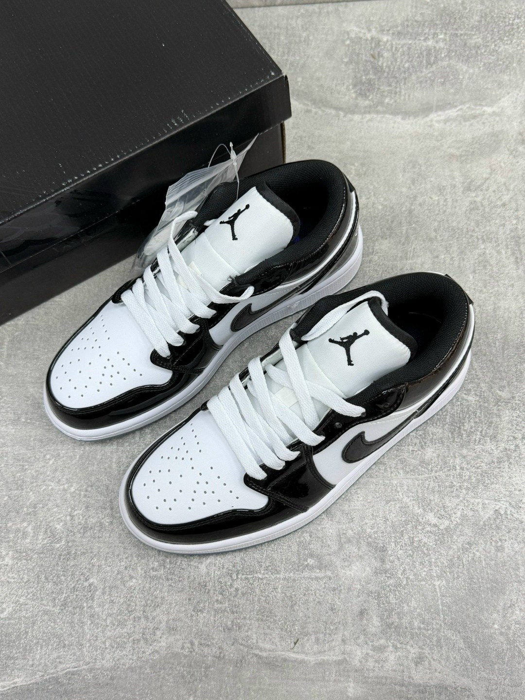 nike air jordan 1 low,nike air jordan 1 low se,air jordan 1 low white black,nike air jordan 1 low se all star,air jordan 1 low