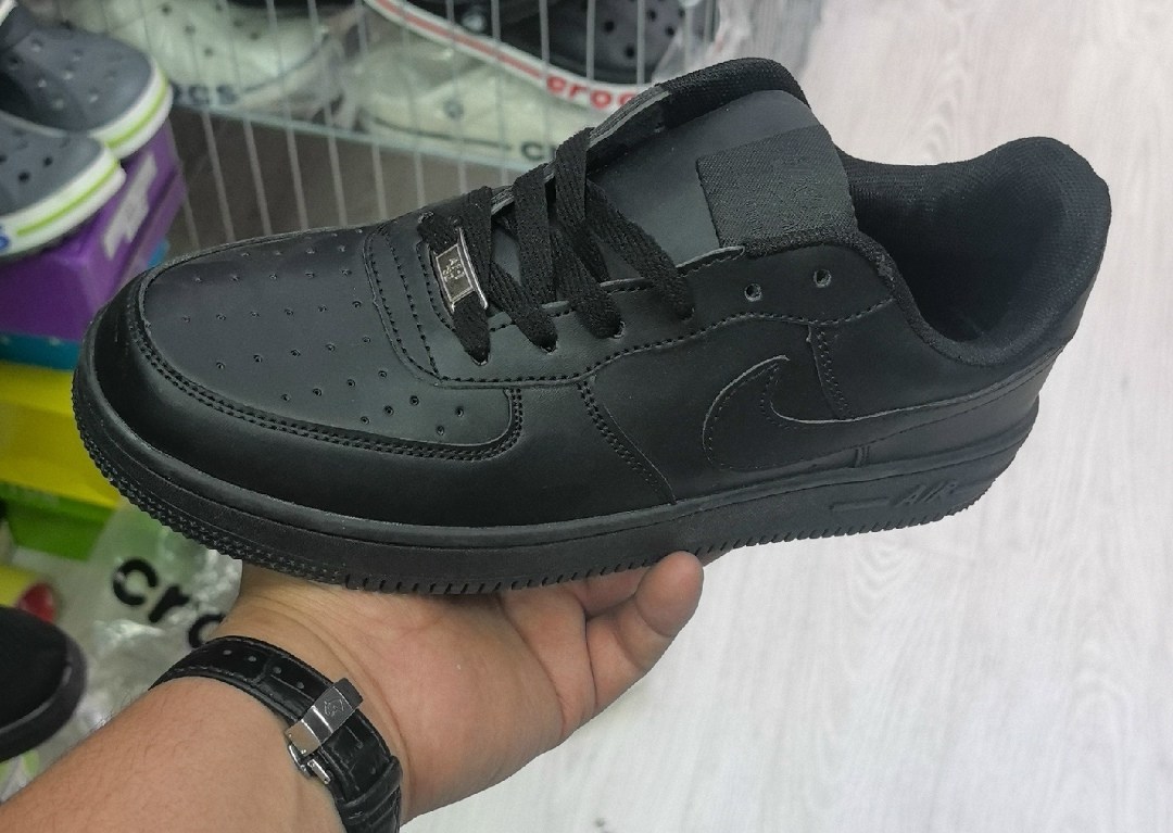 низкая повседневная  nike air force 1 для больших детей черный,nike air force 1 07,nike air force 1,nike air force 1 low black,кросcовки nike air force 1