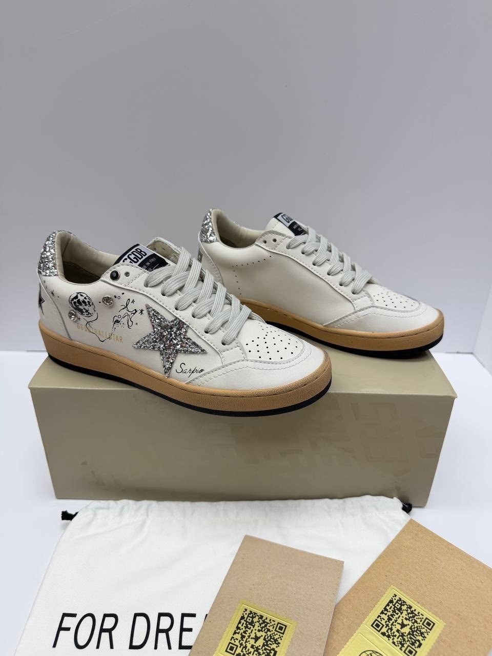 ,golden goose кроссовки,кеды golden goose,кроссовки ball star golden goose белый,golden goose deluxe brand белые кожаные кеды