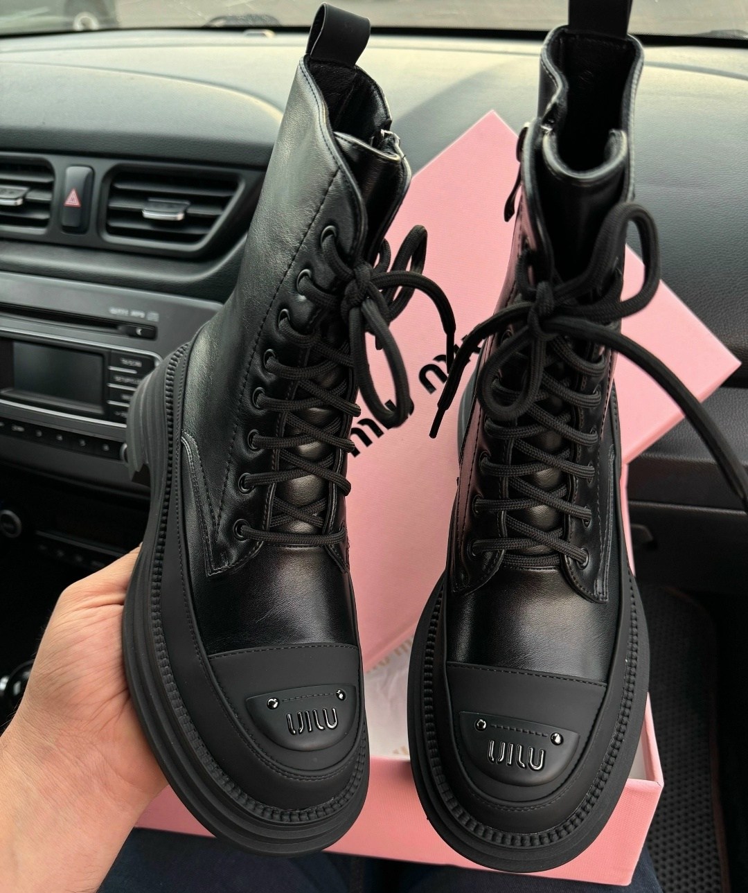 ,ботинки celine,ботинки женские celine,ботинки balenciaga,модная женская