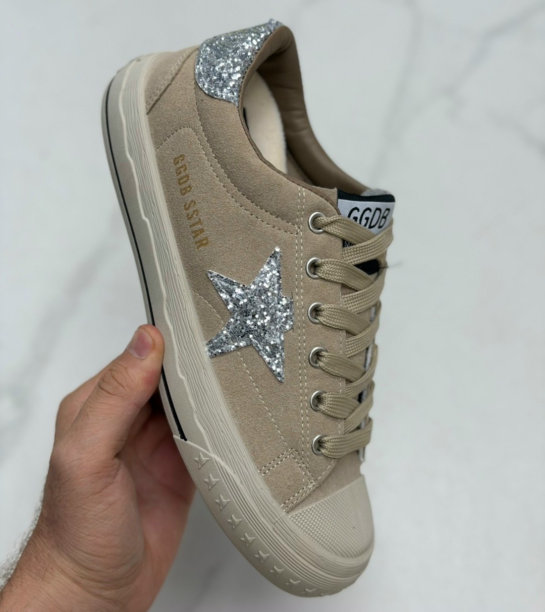 ,кроссовки golden goose,кеды golden goose,стильные кеды,женские кроссовки