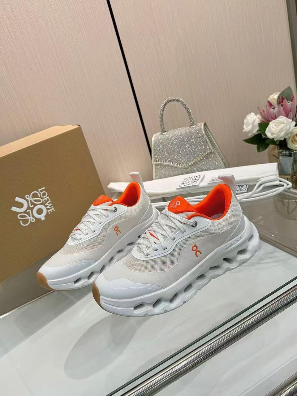 ,женские кроссовки,кроссовки loewe,спортивная ,кроссовки мужские женские
