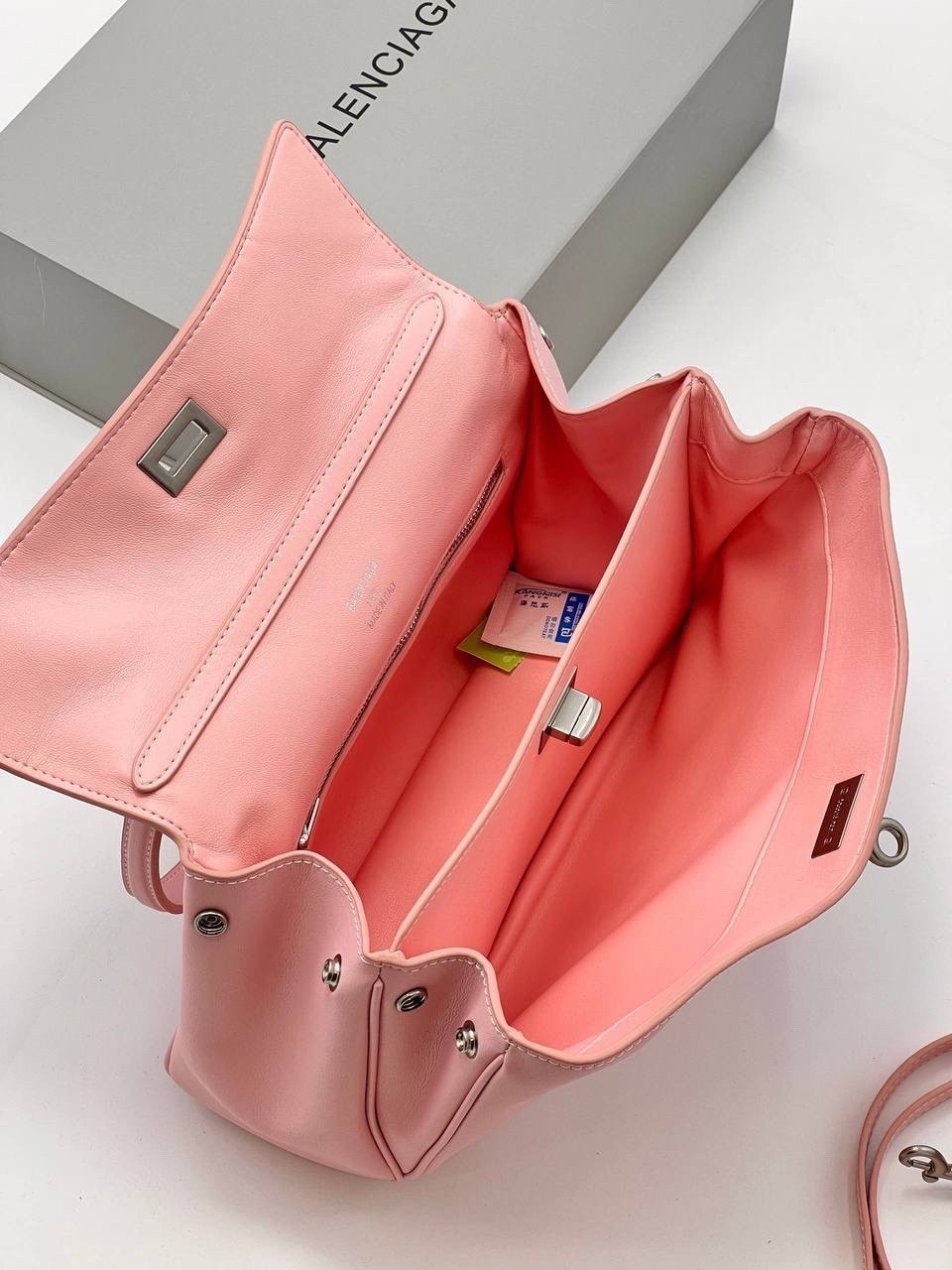 balenciaga сумка женская,сумка balenciaga rodeo,сумка в образе balenciaga rodeo кожа 35/25/10см,сумка balenciaga,сумка