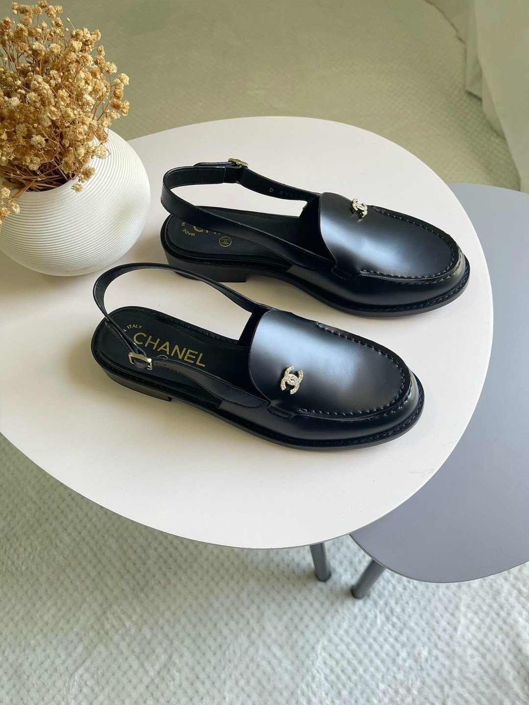 лоферы chanel,лоферы celine,лоферы с открытой пяткой,туфли chanel,женские лоферы