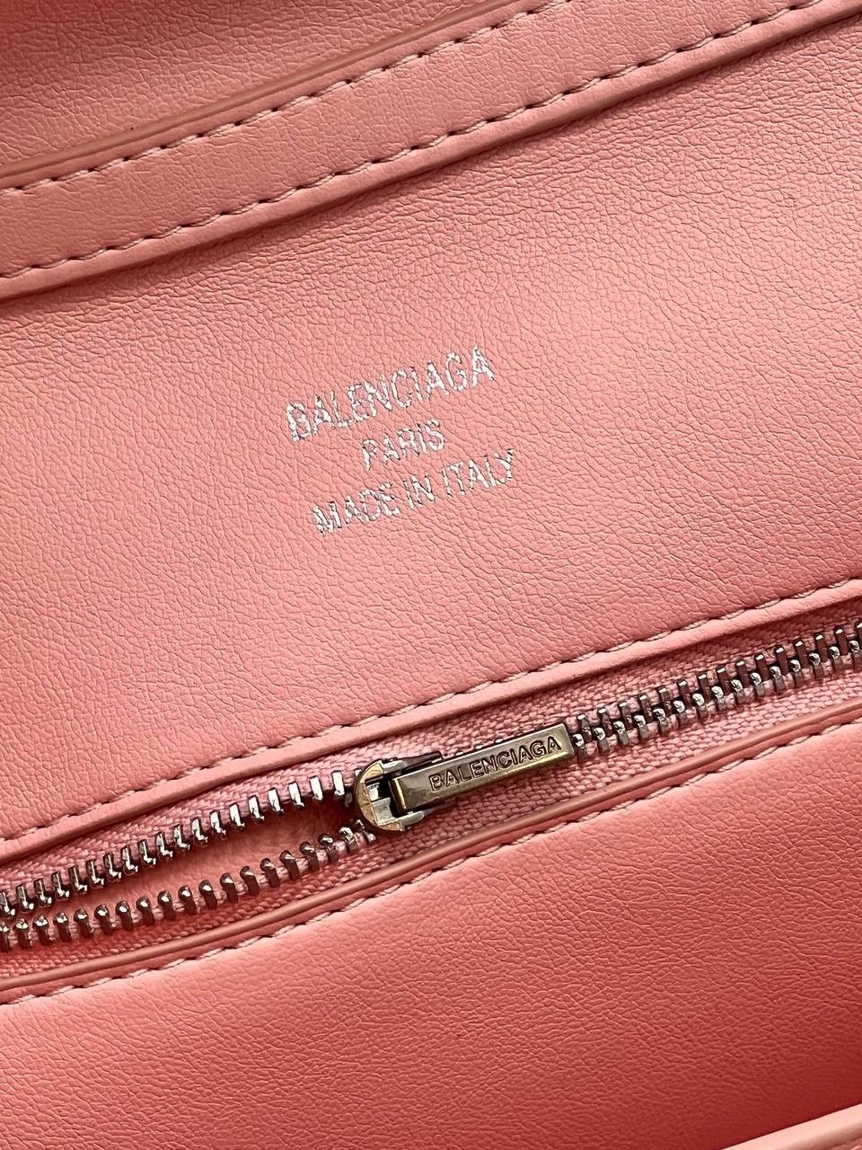 balenciaga сумка женская,сумка balenciaga rodeo,сумка в образе balenciaga rodeo кожа 35/25/10см,сумка balenciaga,сумка