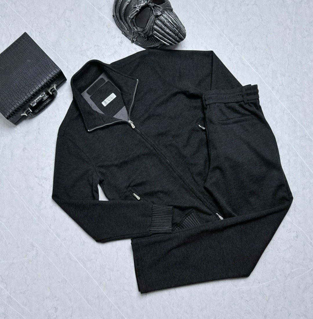 спортивный костюм brunello cucinelli,loro piana костюм спортивный,костюм brunello cucinelli,спортивный костюм stefano ricci,костюм loro piana