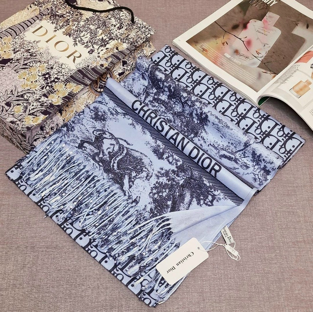палантины dior,палантин женские,брендовый шерстяной платок dior,палантин dior теплый кашемировый,теплый палантин от dior