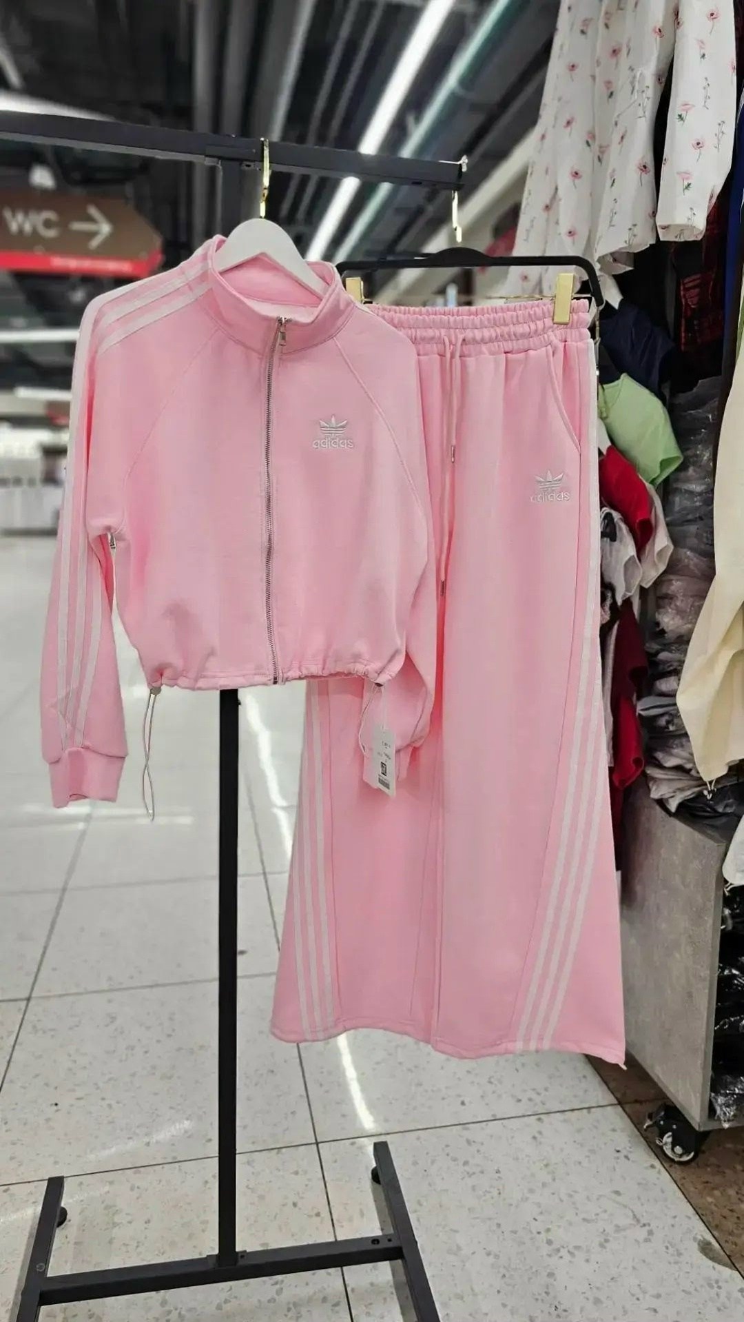 спортивный костюм adidas originals,adidas tracksuit,костюм спортивный adidas,женский спортивный костюм adidas,спортивный костюм адидас