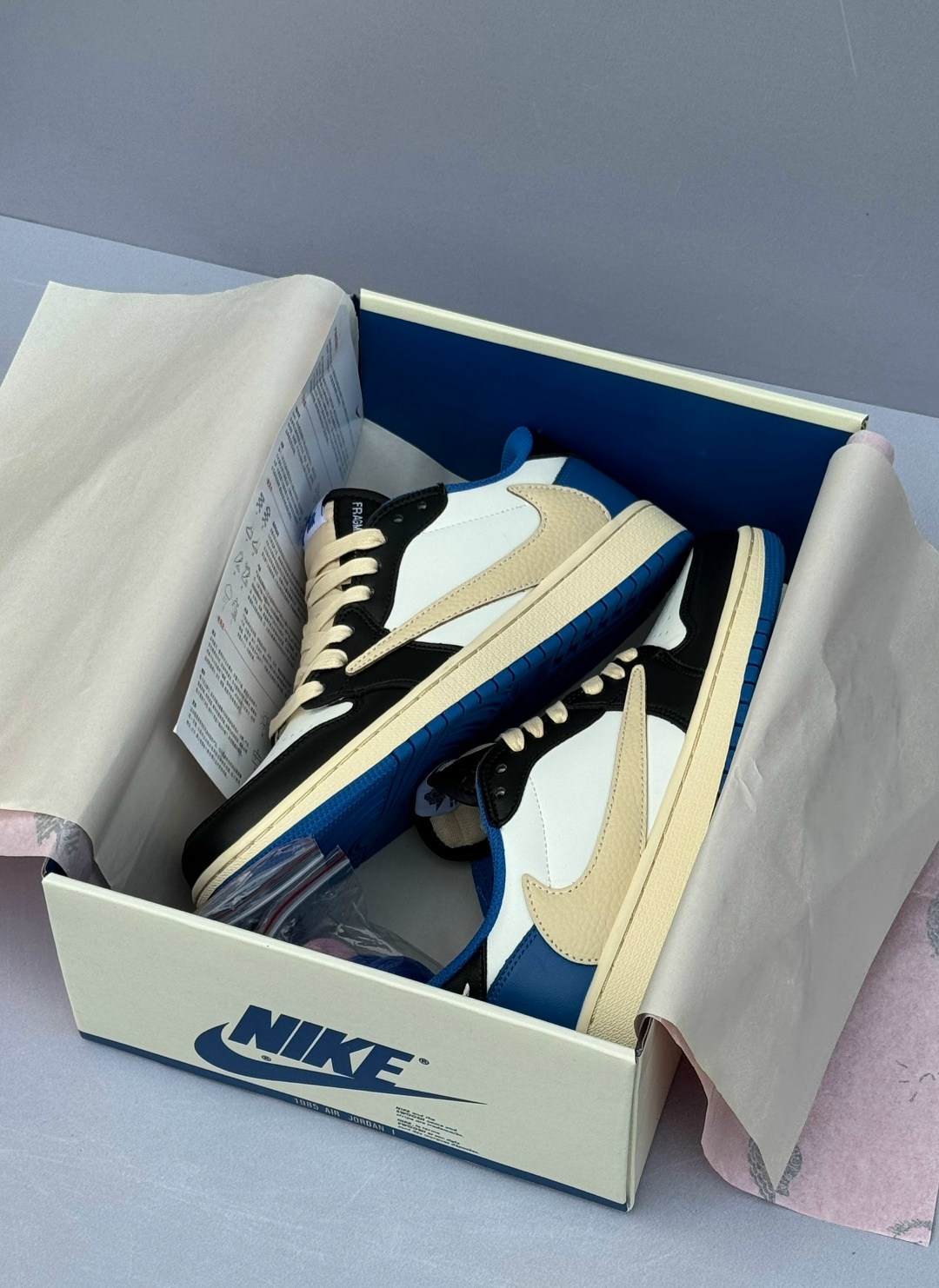 nike air jordan 1 low travis scott,кроссовки nike air jordan 1 low & travis scott,кроссовки nike travis scott x air jordan 1 low,air jordan 1 low travis scott,nike air jordan 1 low travis scott fragme