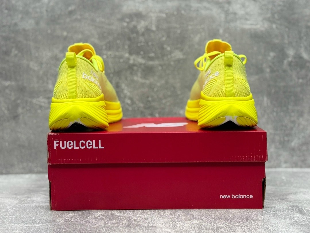 мужские кроссовки new balance fuelcell supercomp,кроссовки new balance fuelcell rc elite v2,new balance fuelcell,new balance fuelcell rc elite v2,желтые кроссовки
