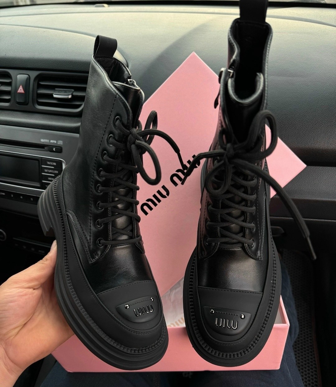 ,ботинки celine,ботинки женские celine,ботинки balenciaga,модная женская