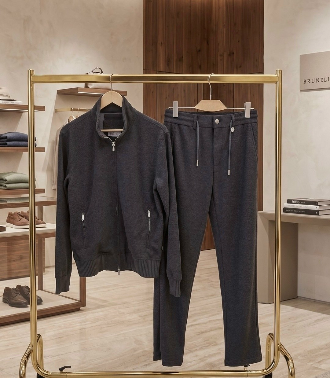 спортивный костюм brunello cucinelli,loro piana костюм спортивный,костюм brunello cucinelli,спортивный костюм stefano ricci,костюм loro piana