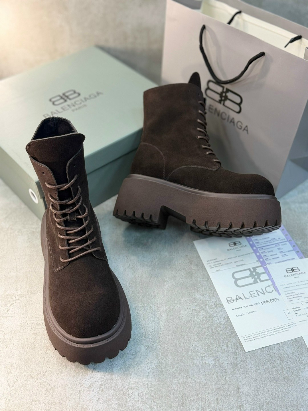 ,balenciaga ботинки,женские ботинки,ботинки balenciaga на шнуровке черные,зимняя  баленсиага