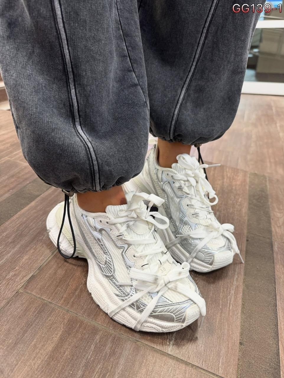 кроссовки 3xl sneaker массивные на шнуровке balenciaga,кроссовки женские balenciaga,кроссовки мужские balenciaga runner бело-кремовый,кроссовки balenciaga,кроссовки balenciaga 3 xl