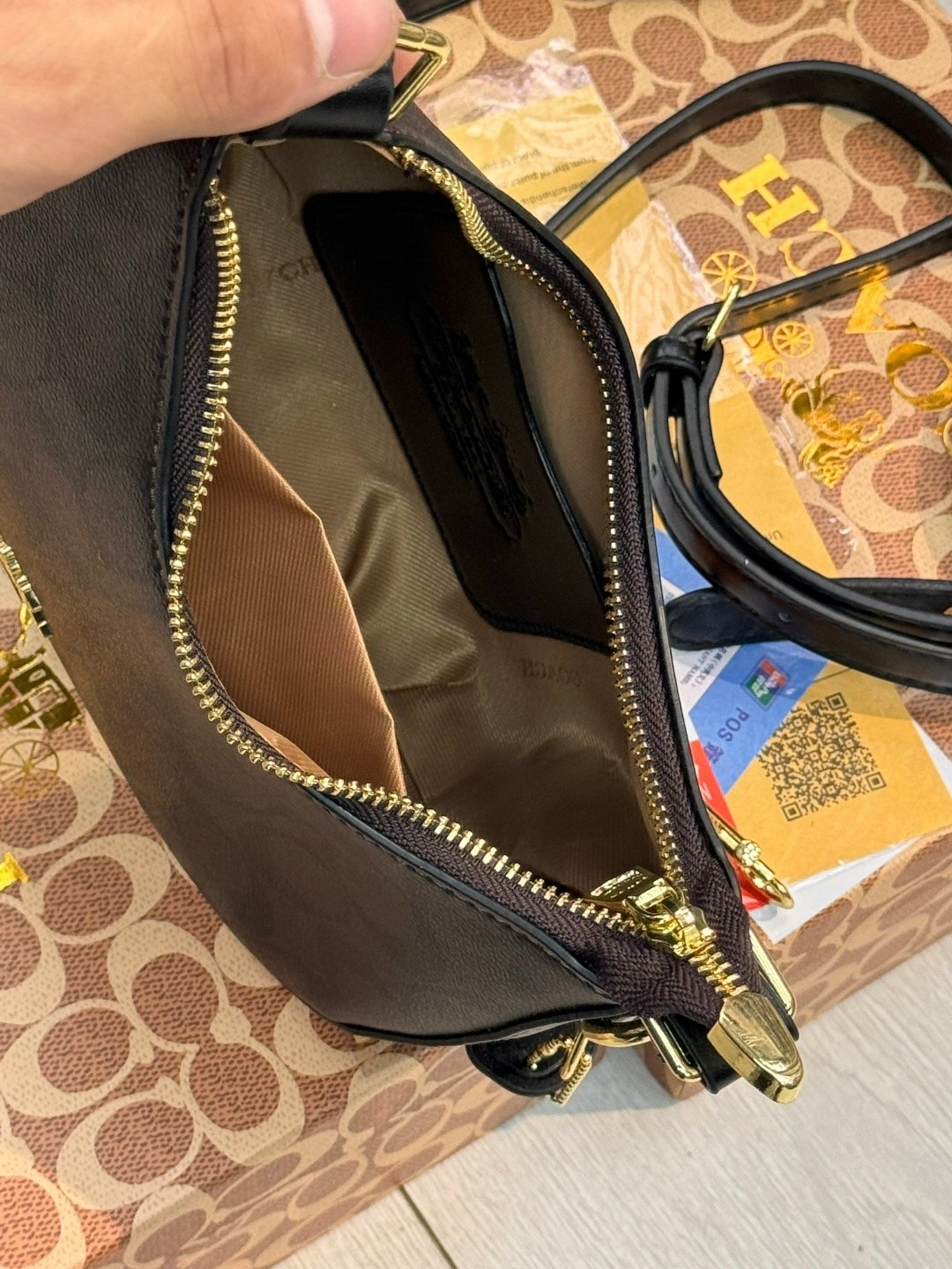 женская сумка coach,сумка coach,брендовая сумка через плечо coach,сумка coach через плечо,сумка