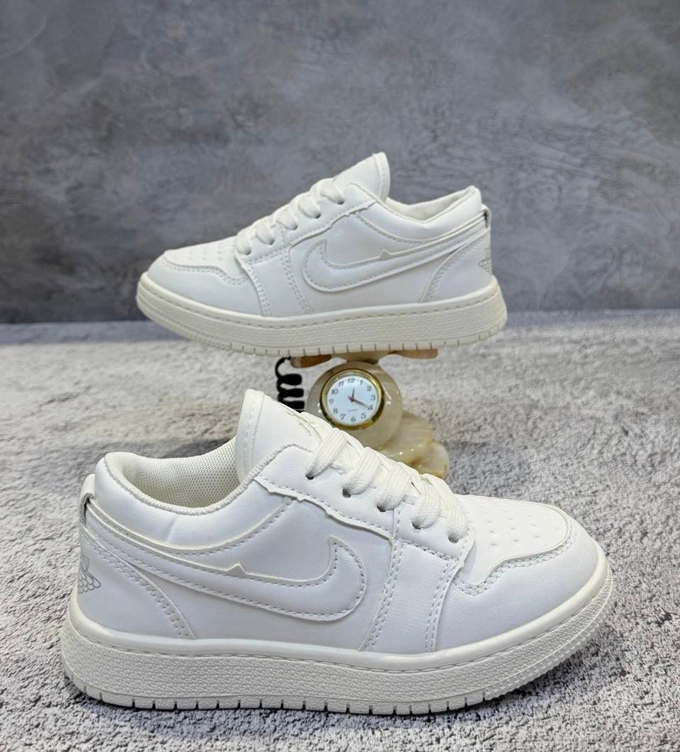 женские кроссовки nike dunk коричневые,nike air jordan 1 low,air jordan 1 low mocha,кроссовки,кроссовки найк nike dunk low cacao wow