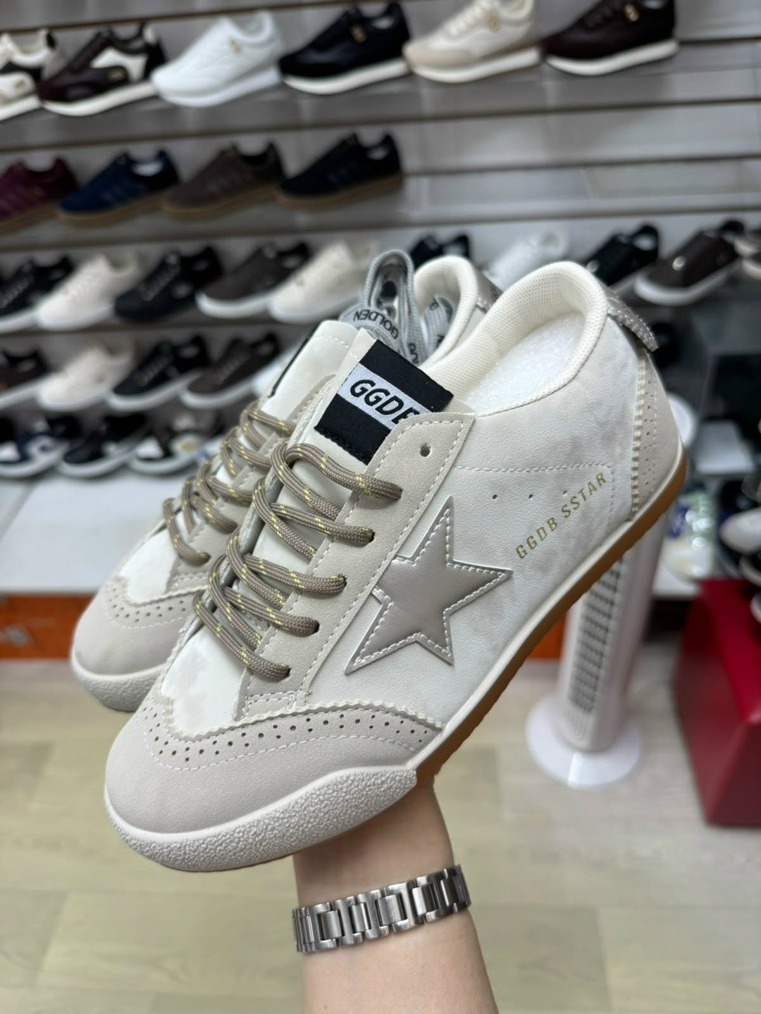 ,кроссовки golden goose,кеды golden goose,кеды golden goose женские,golden goose super star