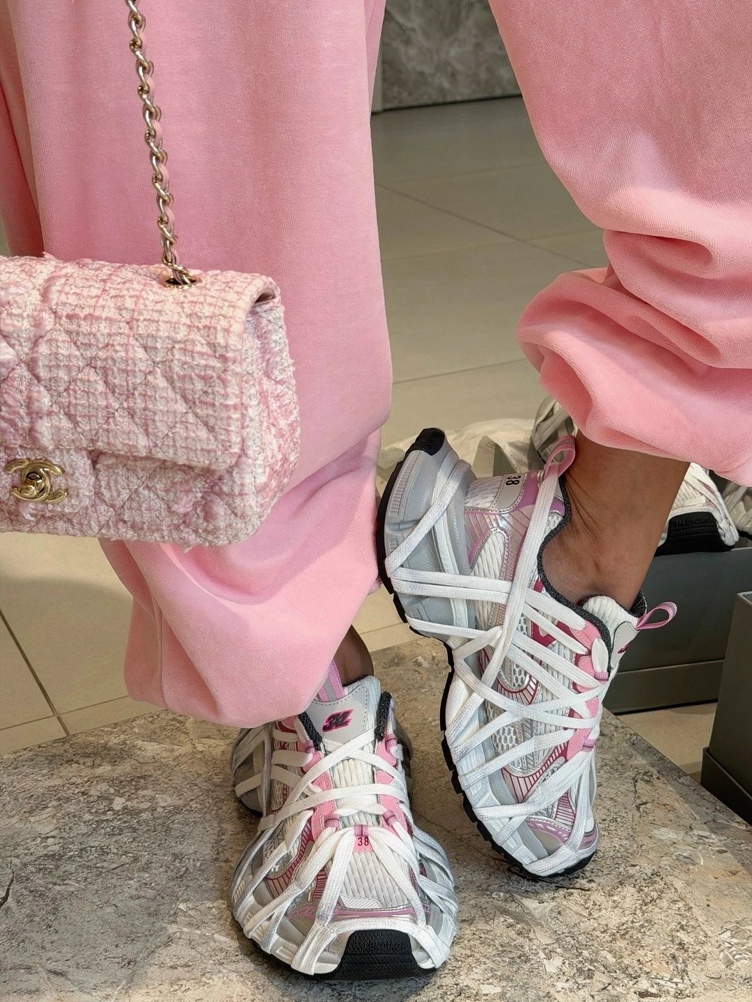 кроссовки женские balenciaga,кроссовки balenciaga,женские кроссовки balenciaga 3xl,кроссовки balenciaga 3 xl,кроссовки баленсиага розовые