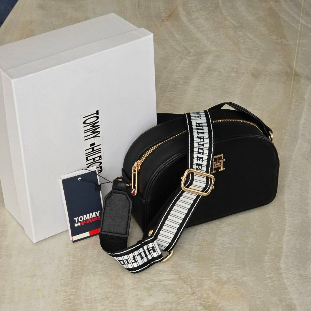 сумка tommy hilfiger,сумка томми хилфигер черная женская,сумка через плечо tommy hilfiger,сумка tommy hilfiger женская,сумка tommy hilfiger сумка