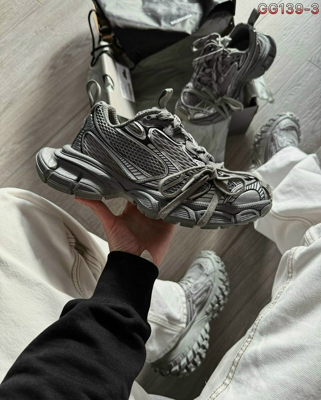 кроссовки 3xl sneaker массивные на шнуровке balenciaga,кроссовки женские balenciaga,кроссовки мужские balenciaga runner бело-кремовый,кроссовки balenciaga,кроссовки balenciaga 3 xl