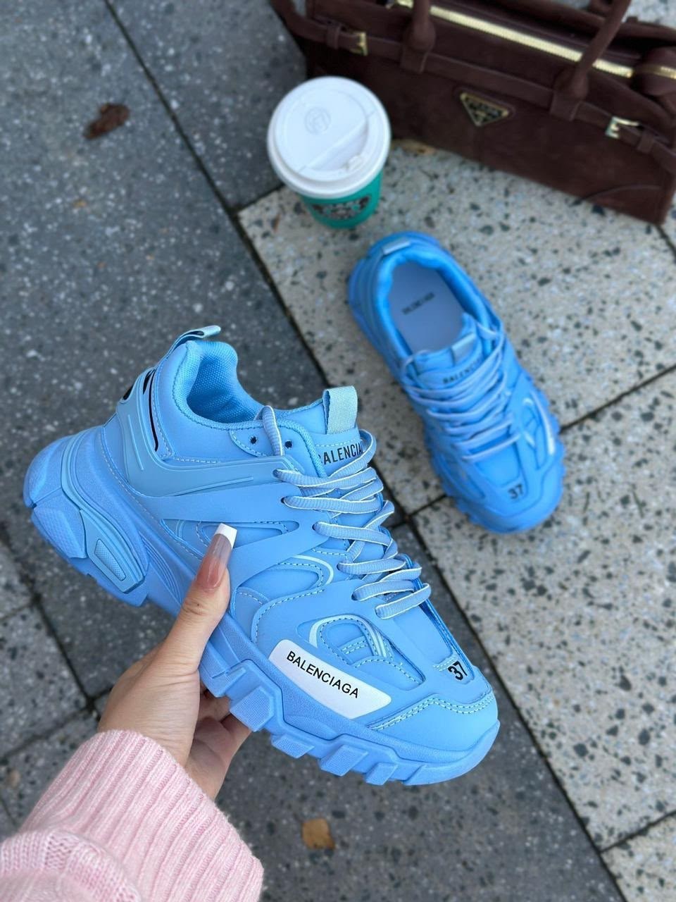 женские кроссовки balenciaga,кроссовки balenciaga,женские кроссовки balenciaga track a123283 голубые,кроссовки balenciaga track,кроссовки balenciaga track light blue women's