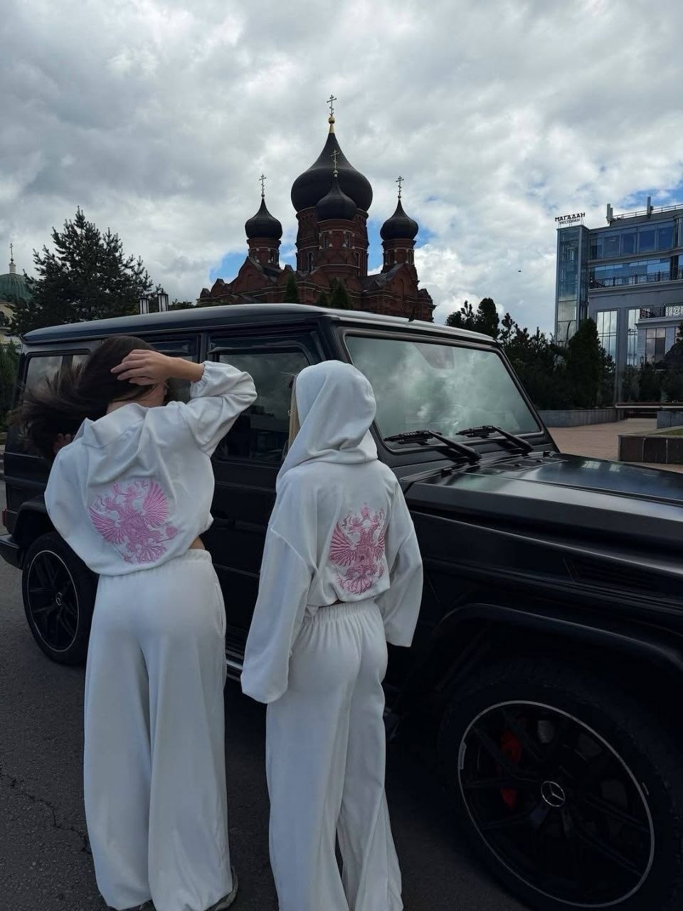 женские костюмы спортивные,костюм женский,одежда в стиле,спортивные костюм,толстовка