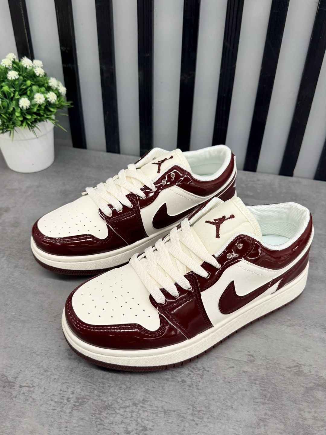nike air jordan 1 low,nike air jordan 1 low noble red,nike air jordan 1 low wmns,air jordan 1 low,nike air jordan 1 low se