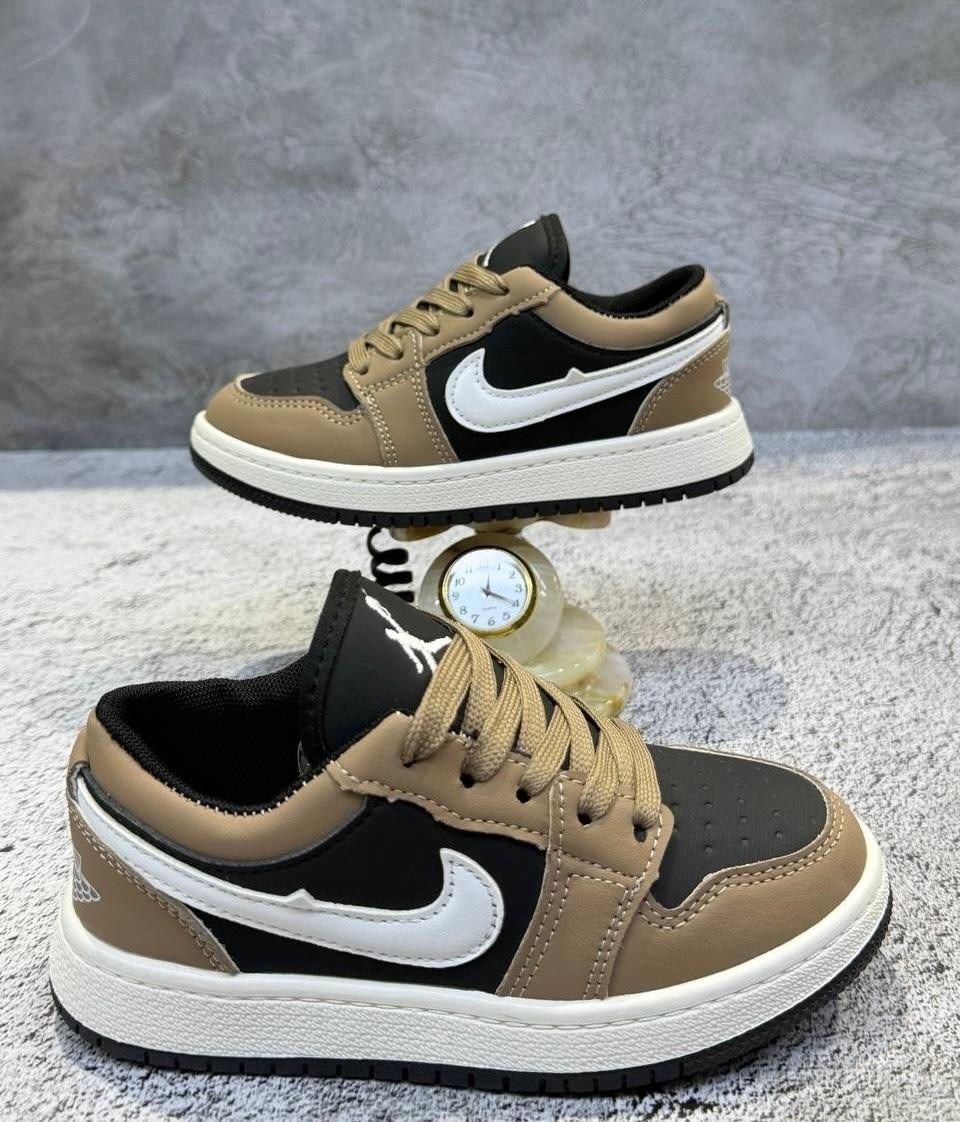 женские кроссовки nike dunk коричневые,nike air jordan 1 low,air jordan 1 low mocha,кроссовки,кроссовки найк nike dunk low cacao wow