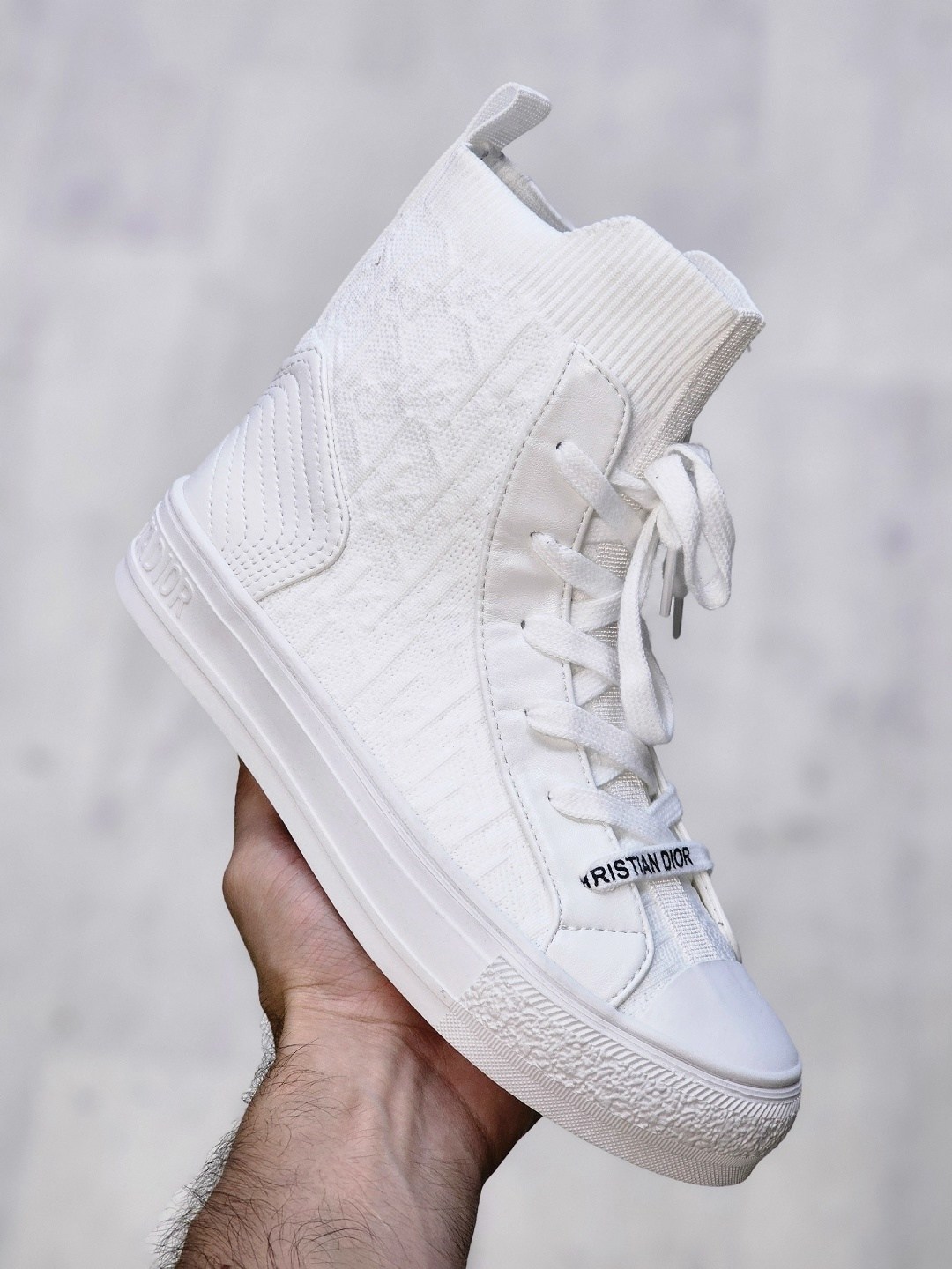 ,кроссовки dior b23 high,кеды диор,белые высокие кеды,кеды диор высокие