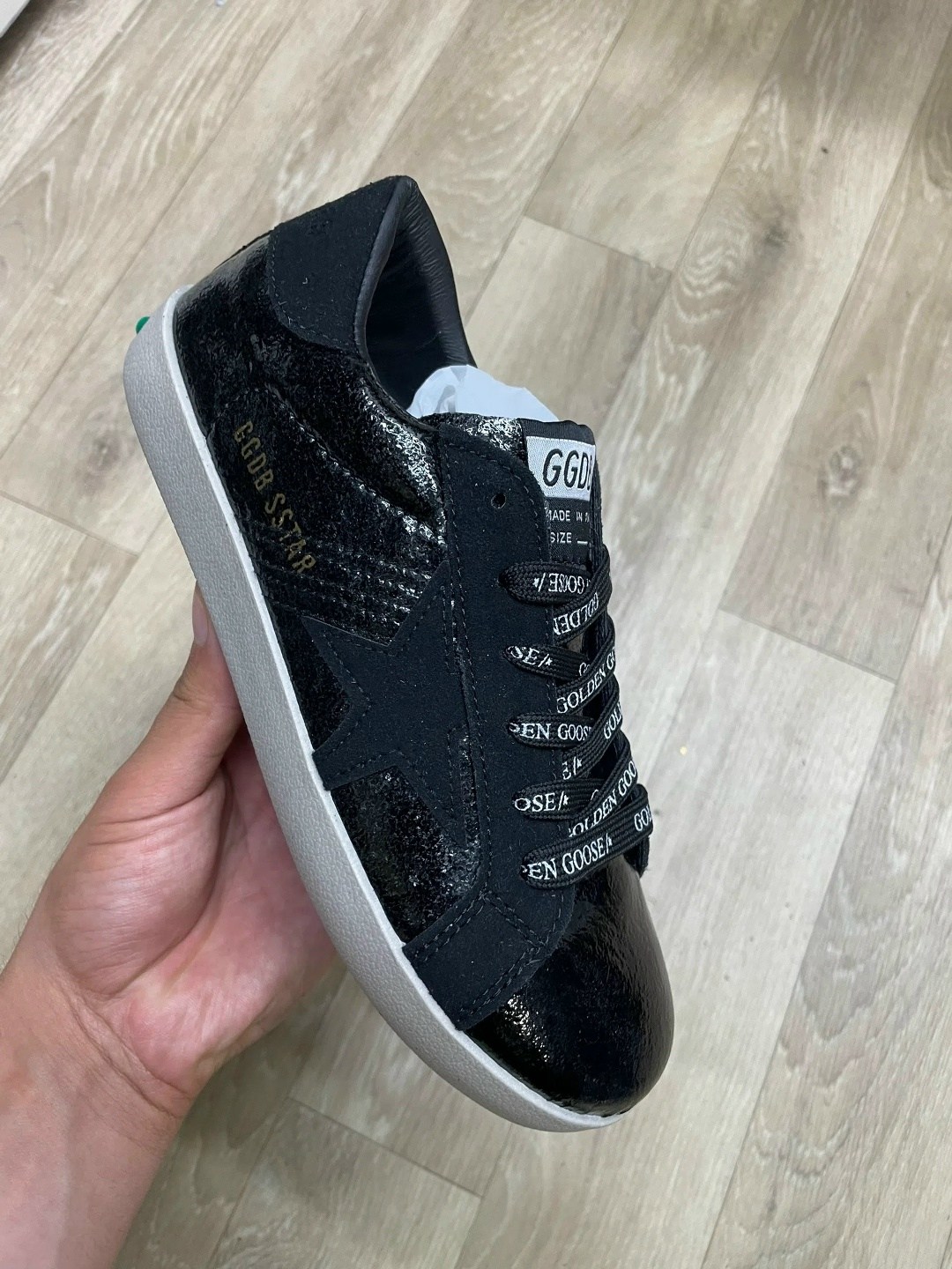 golden goose кеды super-star с блестками черный,golden goose кеды super-star с кристаллами черный,кеды hi star с блестками golden goose черный,,кеды golden goose