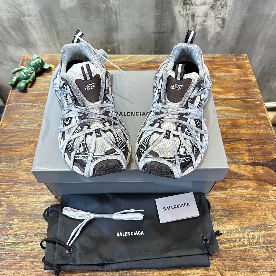 женские кроссовки balenciaga,кроссовки balenciaga,модные кроссовки с уникальным дизайном balenciaga,balenciaga 3 xl extreme lace sneaker,кроссовки balenciaga 3 xl extreme lace