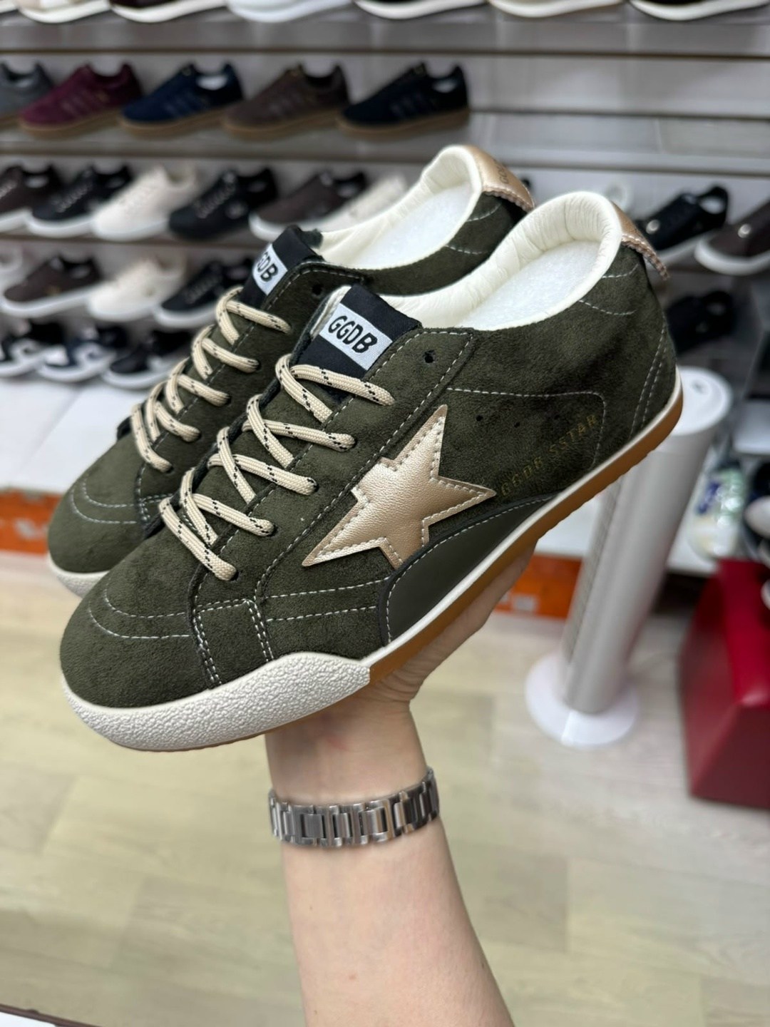 ,кроссовки golden goose,кеды golden goose,кеды golden goose женские,golden goose super star