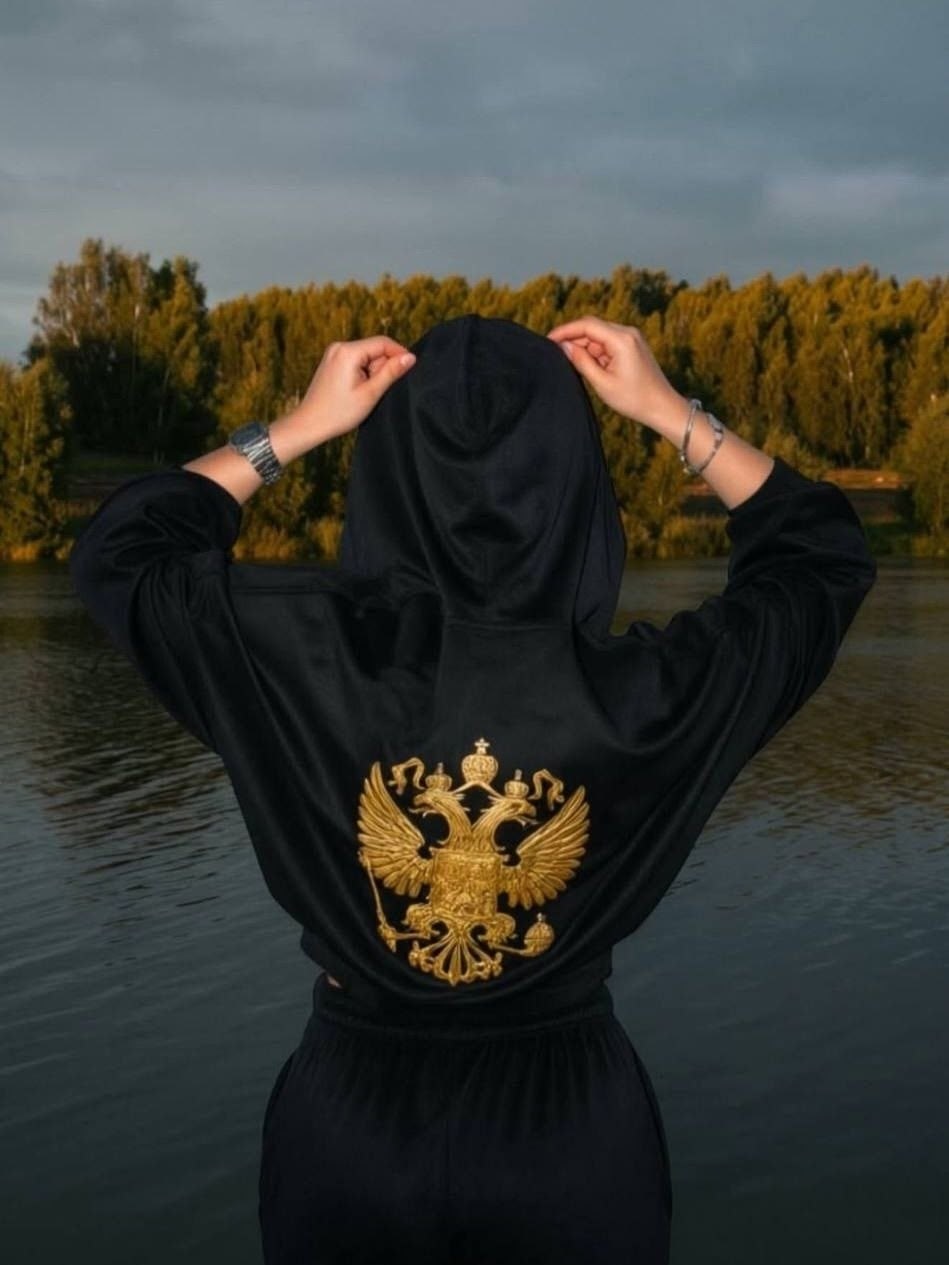 женские костюмы спортивные,костюм женский,одежда в стиле,спортивные костюм,толстовка