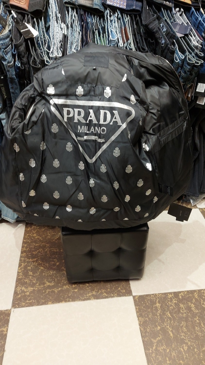 жилет мужской,мужская жилетка,жилеты,жилетка,жилетка мужская prada