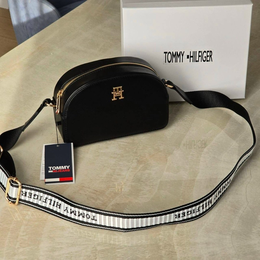 сумка tommy hilfiger,сумка томми хилфигер черная женская,сумка через плечо tommy hilfiger,сумка tommy hilfiger женская,сумка tommy hilfiger сумка