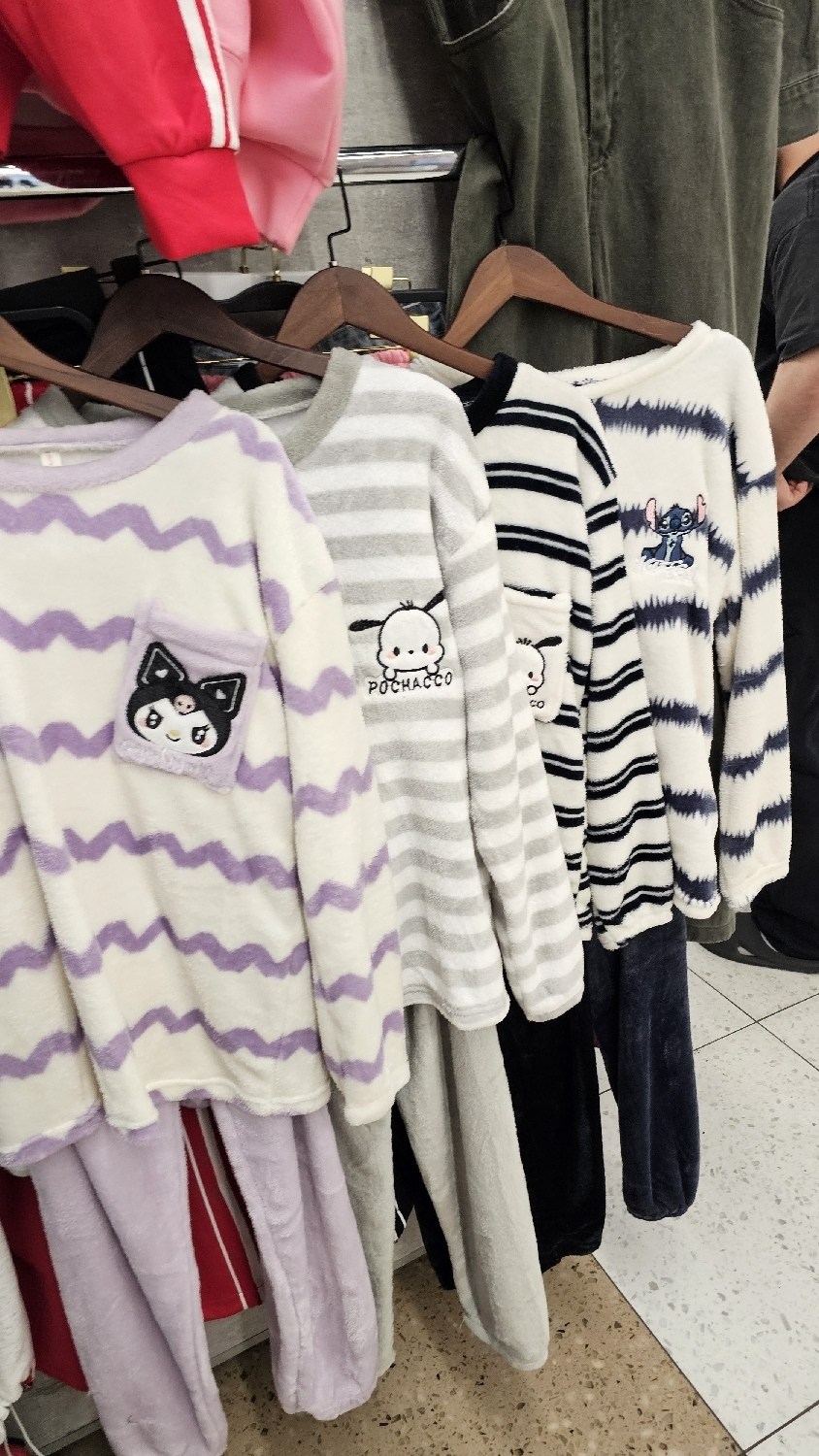 зимняя теплая пижама,kawaii sanrio плюшевая пижама cinnamoroll утепленная коралловая флис,зимняя пижама,теплая пижама,санрио пижама